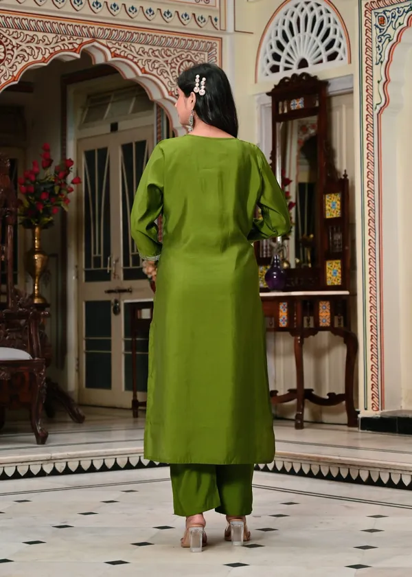Elegant_Olive_Green_Silk_Suit_Set