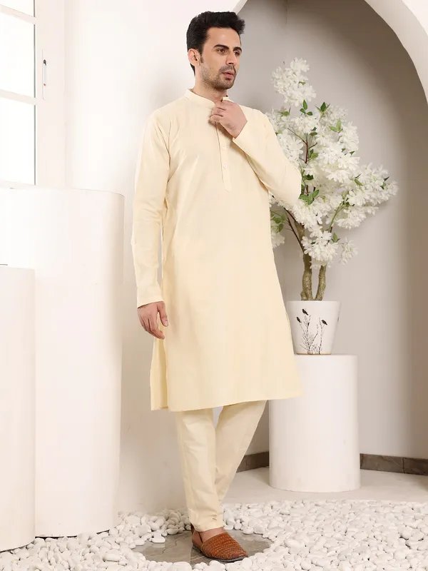 Cream_Straight_Viscose_Silk_Slub_Effect_Kurta_For_Men