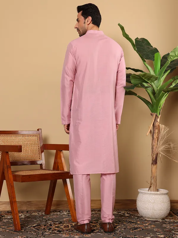 Pink_Straight_Viscose_Silk_Slub_Effect_Kurta_For_Men