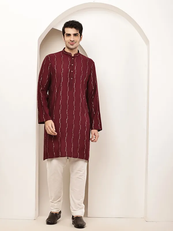 Maroon_Textured_Threadwork_Kurta_For_Men