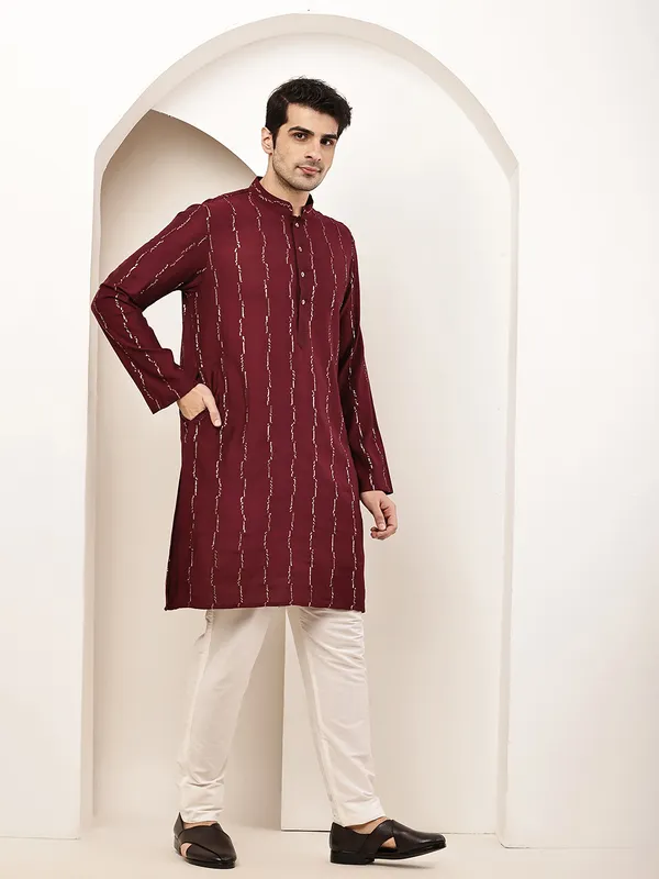 Maroon_Textured_Threadwork_Kurta_For_Men