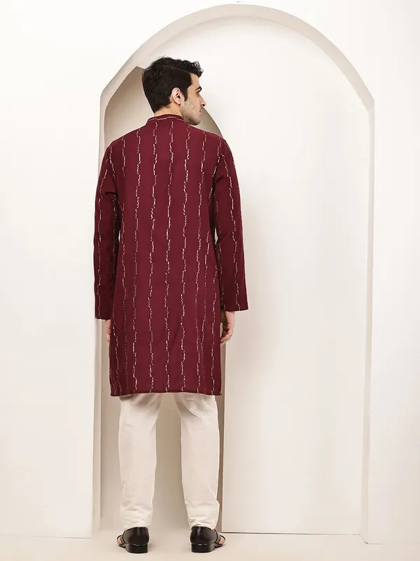 Maroon_Textured_Threadwork_Kurta_For_Men