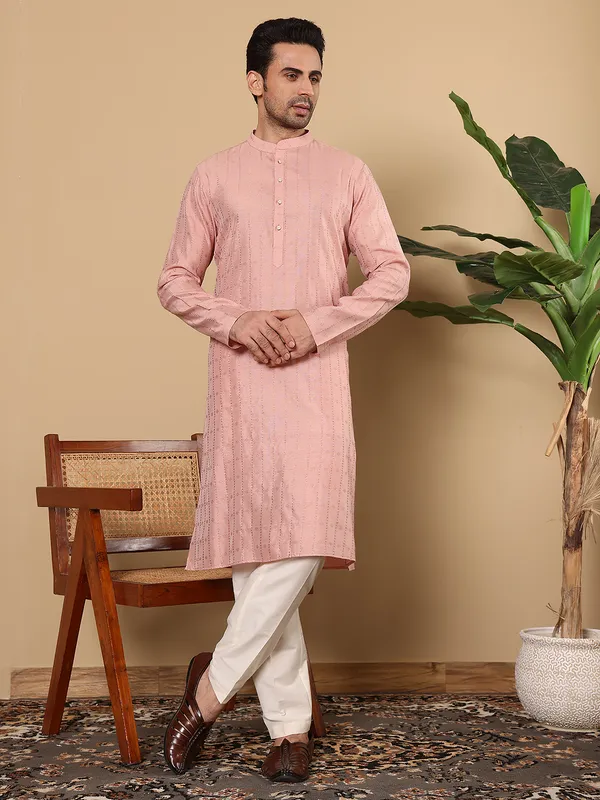 Pink_Straight_Viscose_Silk_Textured_Effect_Kurta_For_Men