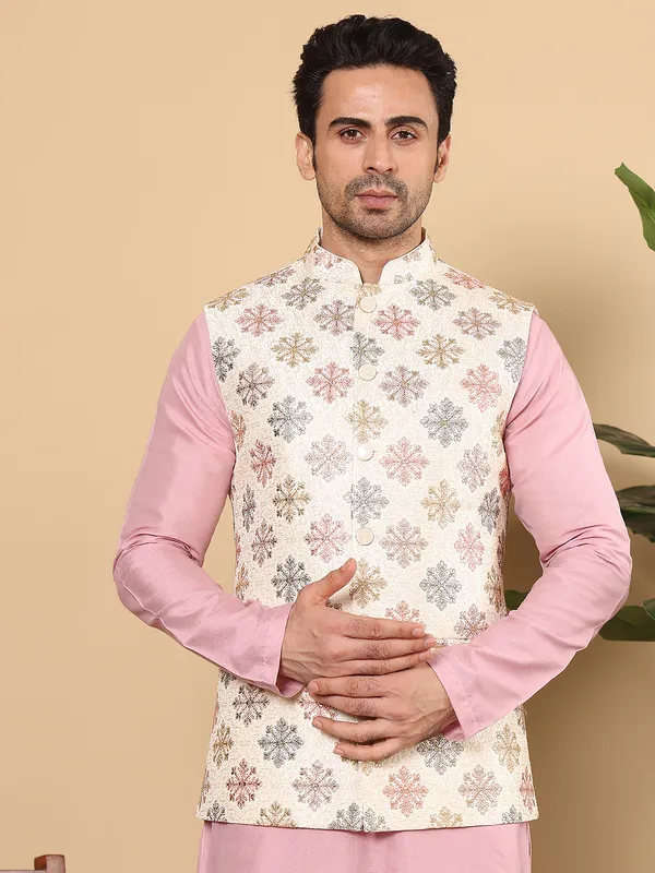 Men's_White_Embroidered_Nehru_Jacket