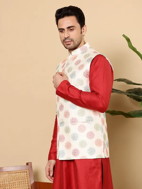Men's_White_Embroidered_Nehru_Jacket