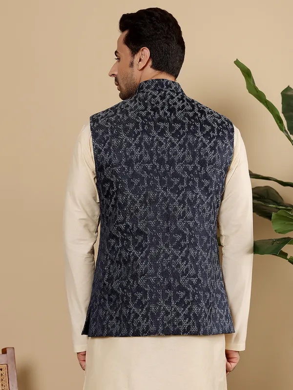 Men's_Blue_Embroidered_Nehru_Jacket