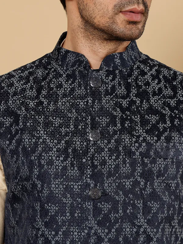 Men's_Blue_Embroidered_Nehru_Jacket
