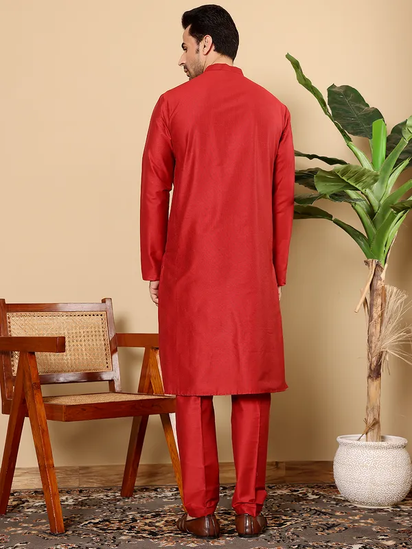 Red_Straight_Viscose_Silk_Kurta_For_Men
