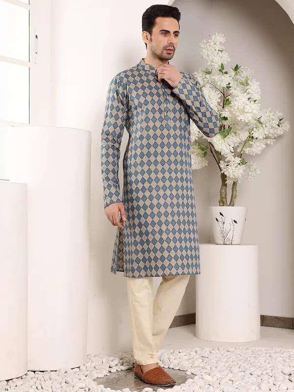 Elegant_Printed_Blue_And_Cream_Straight_Cotton_Kurta_For_Men