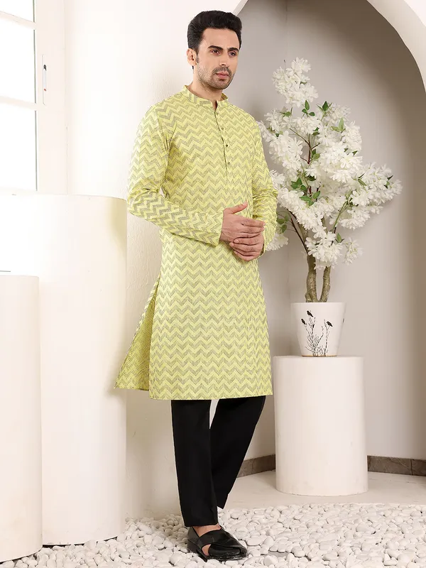 Yellow_Elegant_Straight_Cotton_Printed_Kurta_For_Men