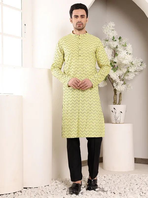 Yellow_Elegant_Straight_Cotton_Printed_Kurta_For_Men