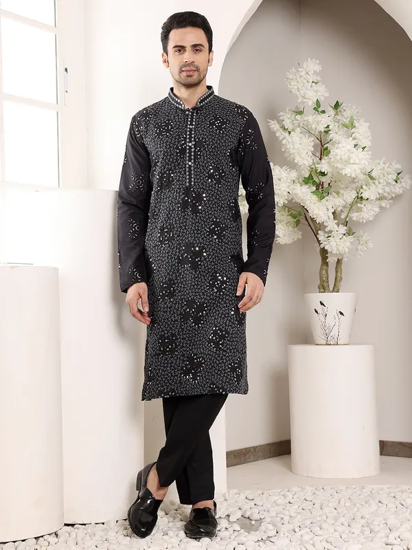 Black_Straight_Rayon_Silk_Embroidered_Neckline_And_Motifs_Kurta_For_Men
