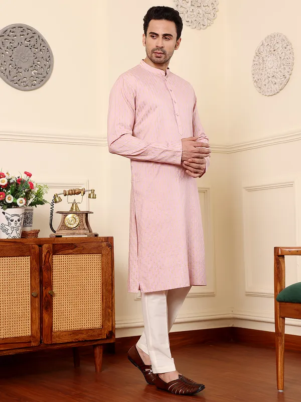 Pink_Straight_Viscose_Silk_Embroidered_Neckline_And_Motifs_Kurta_For_Men