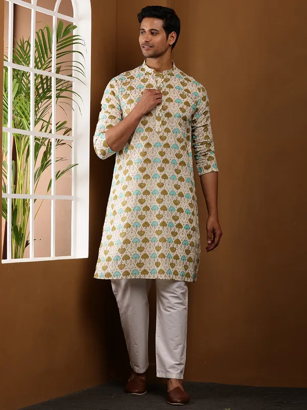 Off-White_Viscose_Blend_All-Over_Geometric_Print_Kurta_For_Men