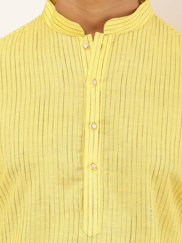 Bright_Yellow_Viscose_Blend_Solid_Finish_And_Mandarin_Collar_Kurta_For_Men