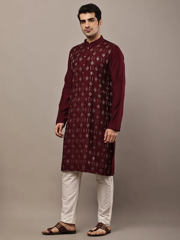 Men's_Straight_Maroon_Viscose_Silk_embroidery_Kurta