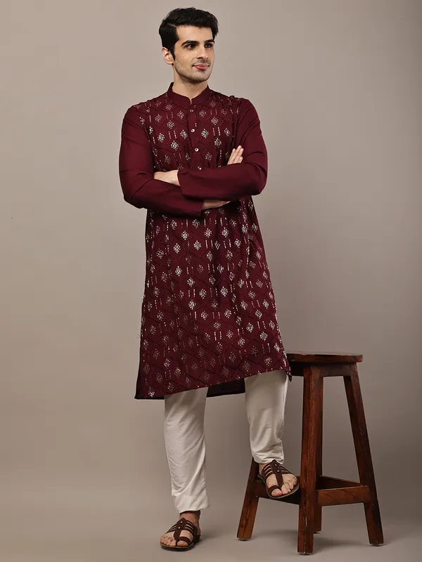 Men's_Straight_Maroon_Viscose_Silk_embroidery_Kurta