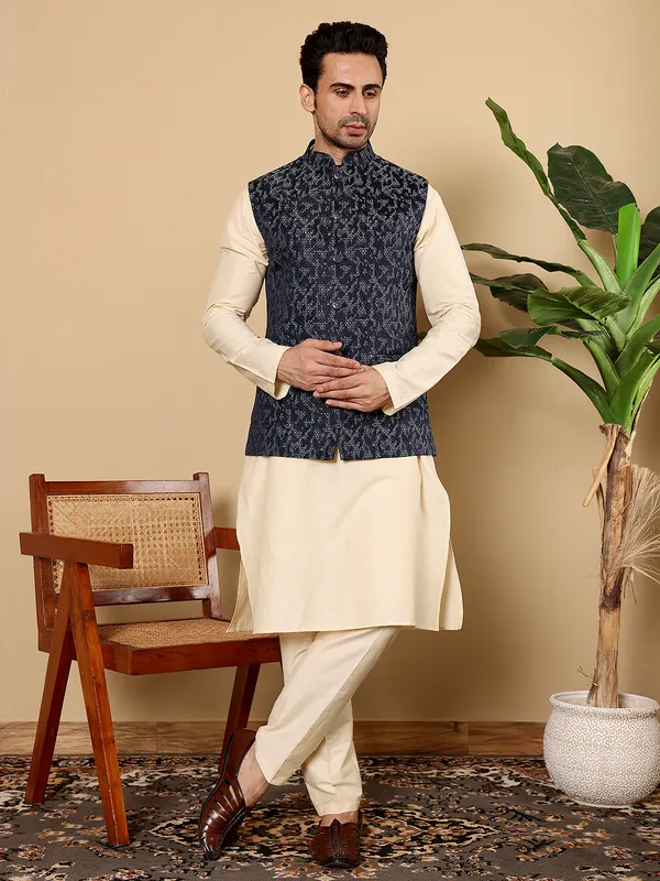 Men's_Cream_Kurta_Pajama_&_Blue_Embroidered_Nehru_jacket_(Set_of_3)