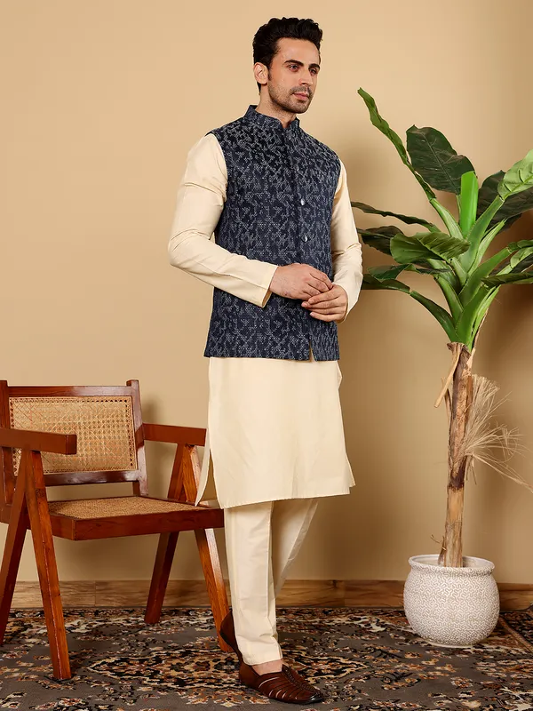 Men's_Cream_Kurta_Pajama_&_Blue_Embroidered_Nehru_jacket_(Set_of_3)