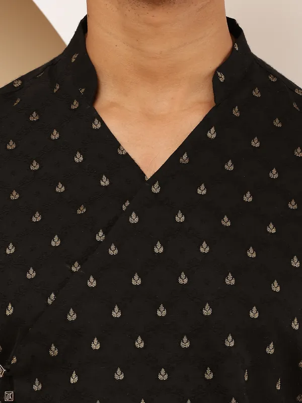 Men_Black_Weaving_Design_Straight_Cotton_Kurta_with_White_Dhoti_Pants_Set