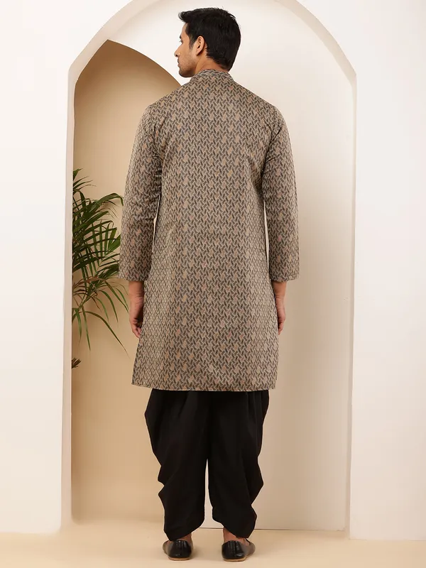 Men_Grey_Weaving_Design_Straight_Kurta_with_Black_Dhoti_Pants_Set