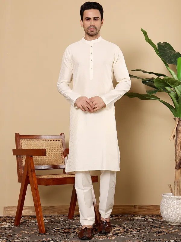 Men's_Off-White_Straight_Viscose_Silk_kurta_with_Textured_Effect_and_Off_White_solid_trouser_style_churidar