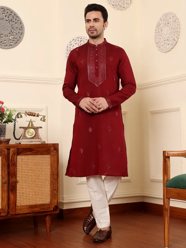 Men's_Dark_Red_Straight_Viscose_Silk_Kurta_with_Embroidered_Neckline_and_Motifs,Off_White_solid_trouser_style_churidar