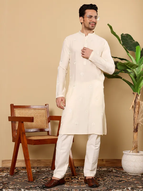 Men's_Cream_Straight_Viscose_Silk_Kurta_with_Embroidered_Neckline_and_Motifs,Cream_solid_trouser_style_churidar