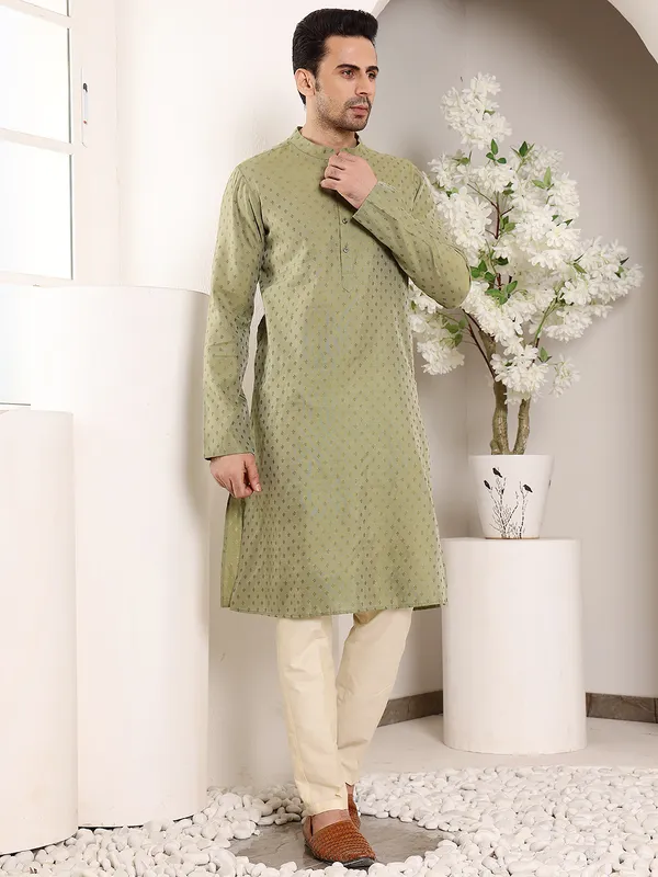 Men's_Green_Straight_Viscose_Silk_kurta_with_Textured_Effect,Cream_solid_trouser_style_churidar