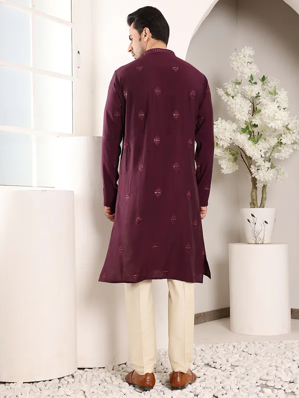 Men's_Purple_Straight_Viscose_Silk_Kurta_with_Embroidered_Neckline_and_Motifs,Off_White_solid_trouser_style_churidar