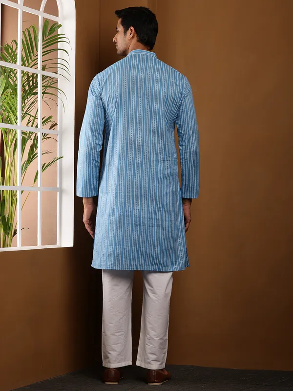 Blue_Printed_Long_Kurta_for_Men_with_White_Pyjama