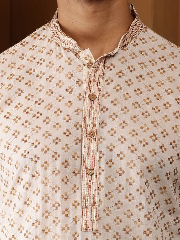 Men_Off-White_&_Gold_Printed_Straight_Kurta_with_White_Pyjama_Set