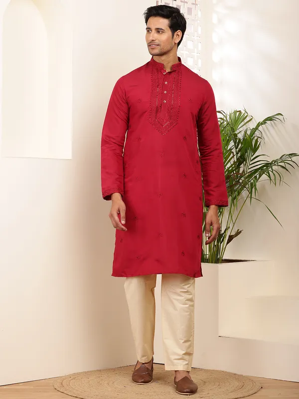 Men_Red_Embroidered_Silk_Blend_Kurta_with_Beige_Churidar