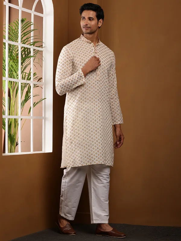 Beige_Viscose_Blend_Straight_Hem_And_Minimal_Print_Kurta_For_Men