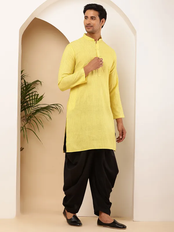 Bright_Yellow_Viscose_Blend_Solid_Finish_And_Mandarin_Collar_Kurta_For_Men
