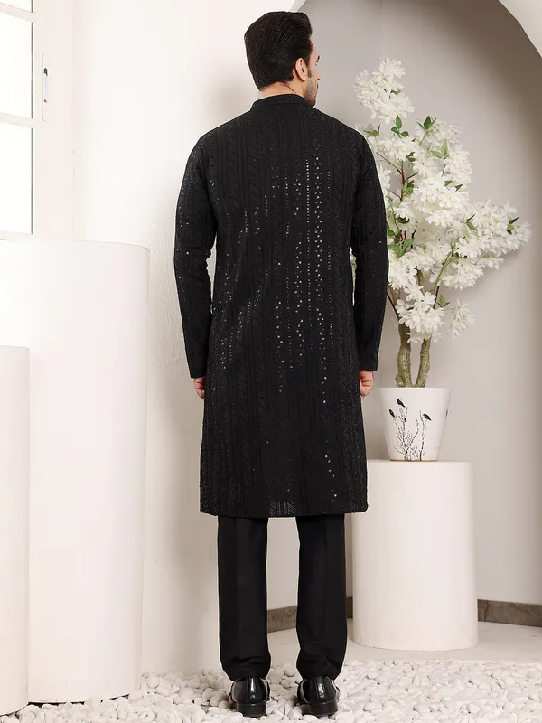 Black_Straight_Viscose_Silk_Embroidery_Kurta_For_Men