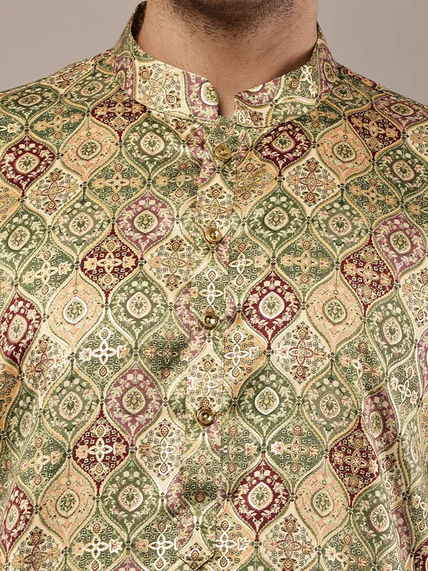 Olive_Green_Printed_Kurta_with_Cream_Pyjama_&_Traditional_Ethnic_Design_For_Men