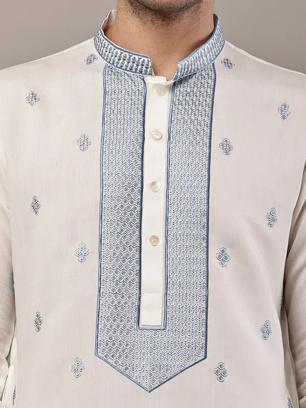 Off-White_Embroidered_Kurta_Set_with_Cream_Pajama_For_Men
