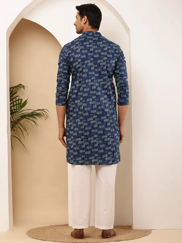 Navy_Blue_Viscose_Blend_Abstract_Block_Print_Kurta_For_Men