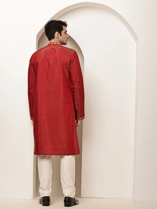 Red_Viscose_Silk_Zari-Work_Straight_Kurta_For_Men