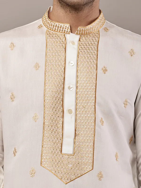 Off-White_Embroidered_Kurta_Set_with_Cream_Pajama_For_Men