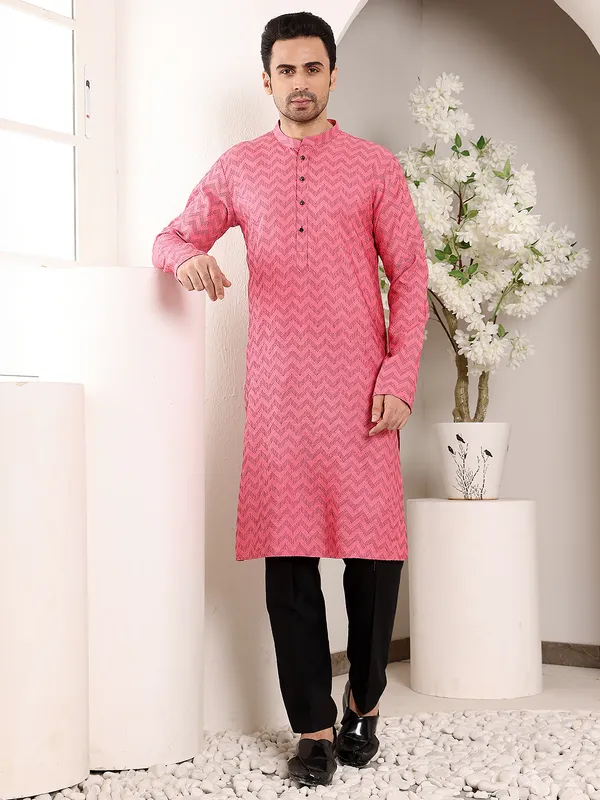 Pink_Straight_Cotton_textured_Kurta_For_Men