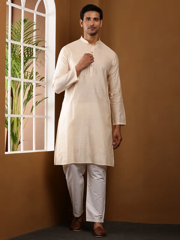 Off-White_Cotton_Elegant_Textured_Finish_Kurta_For_Men