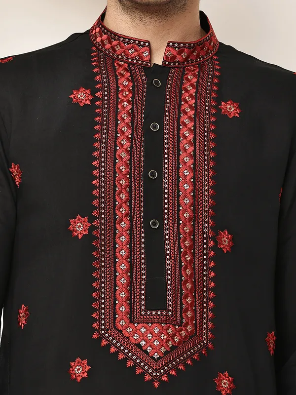 Black_Embroidered_Kurta_Set_with_Cream_Pajama_For_Men