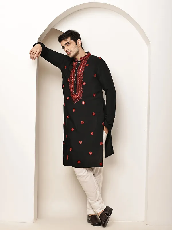 Black_Embroidered_Kurta_Set_with_Cream_Pajama_For_Men