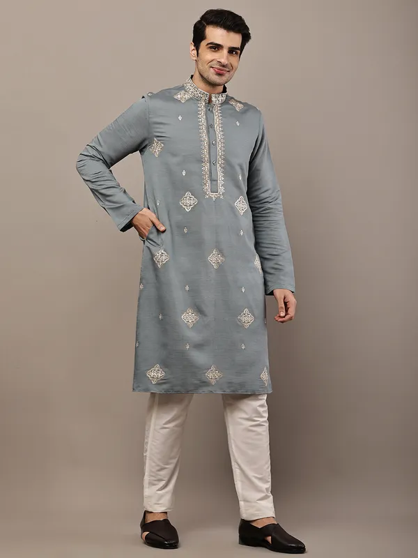 Grey_Embroidered_Kurta_Set_with_Cream_Pajama_For_Men