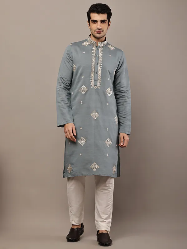 Grey_Embroidered_Kurta_Set_with_Cream_Pajama_For_Men