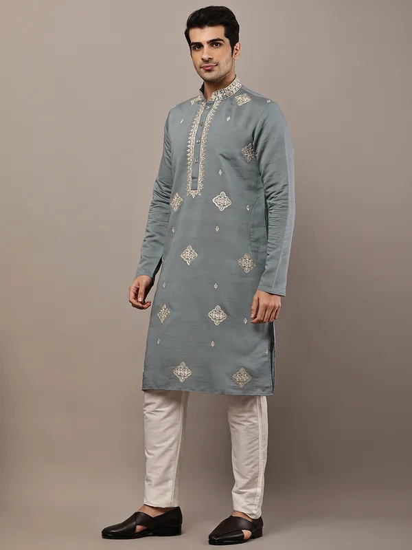 Grey_Embroidered_Kurta_Set_with_Cream_Pajama_For_Men