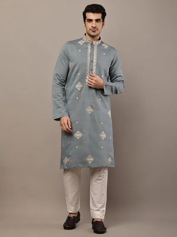 Grey_Embroidered_Kurta_Set_with_Cream_Pajama_For_Men
