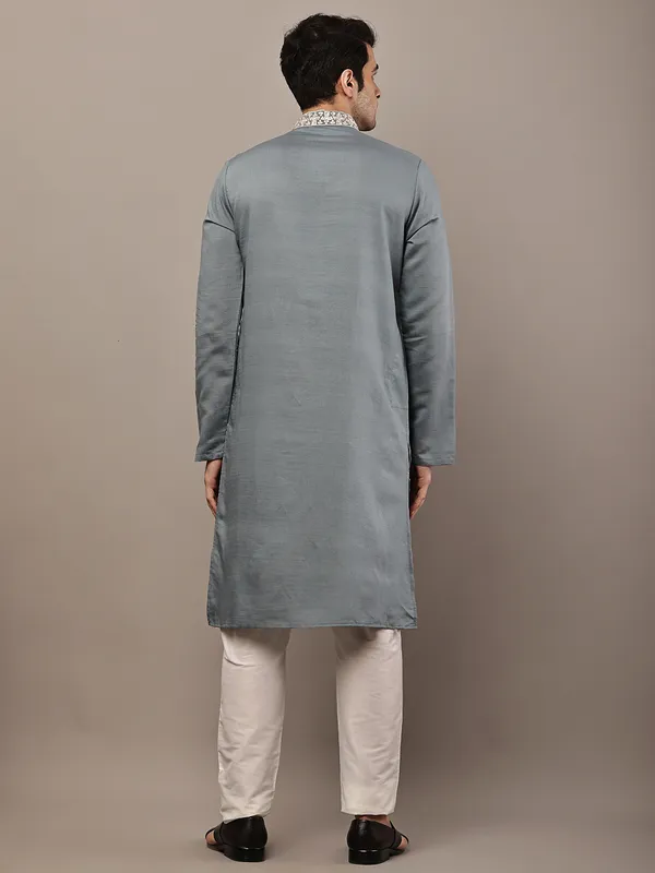 Grey_Embroidered_Kurta_Set_with_Cream_Pajama_For_Men